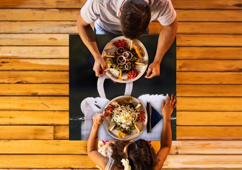 Plateau de table personnalisé Coeur de cygne